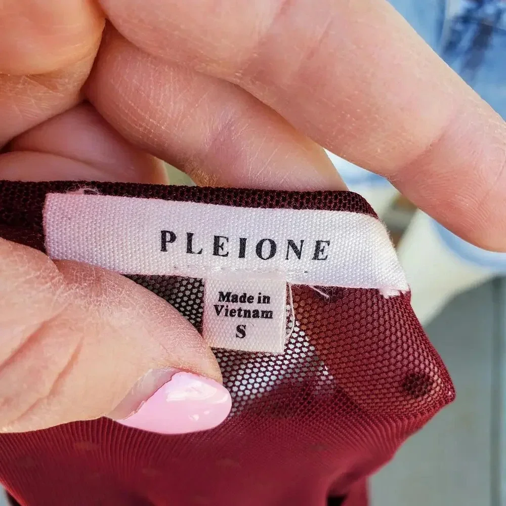 Pleione Sheer Short Sleeve Swiss Dot Blouse - Red - Women's Size Small NWOT